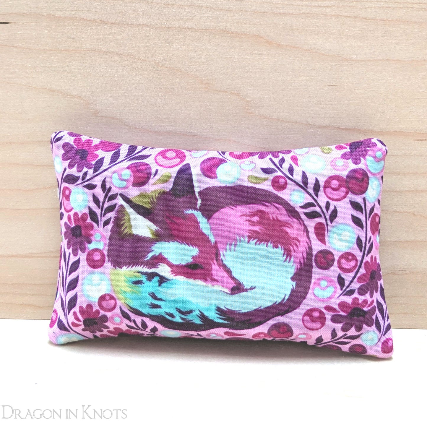 Sleeping Fox Travel Tissue Holder - Dragon in Knots