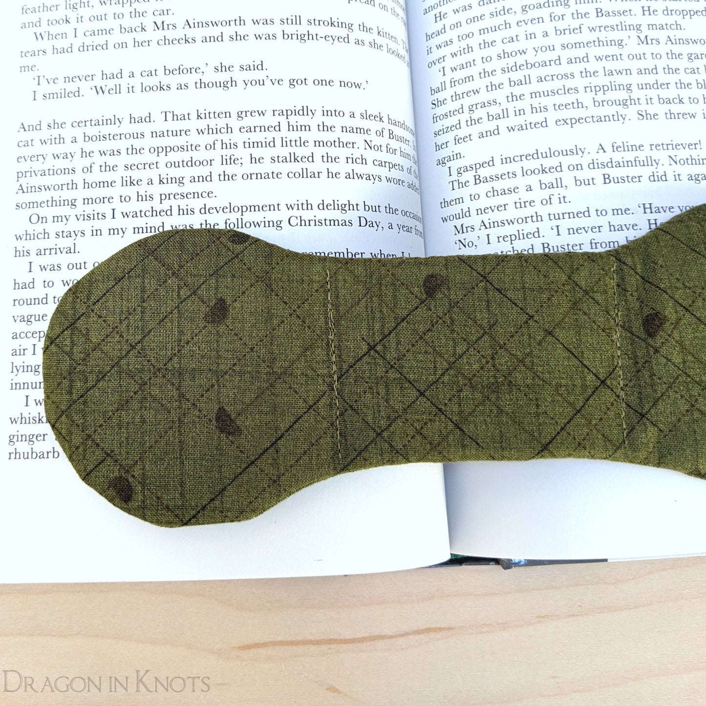 Mushroom Plaid Book Weight - Dragon in Knots