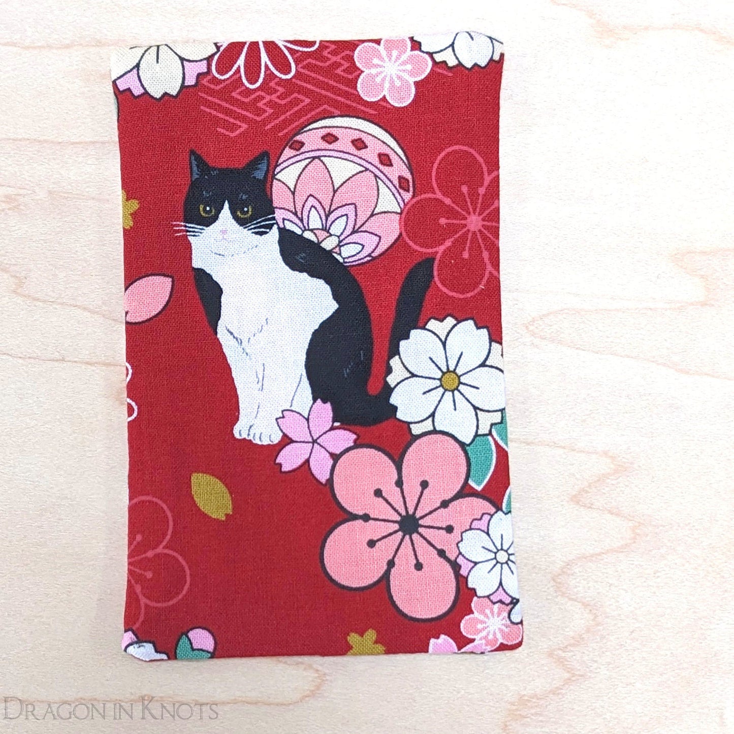 Tuxedo Cat To-Go Tissue Holder - Dragon in Knots