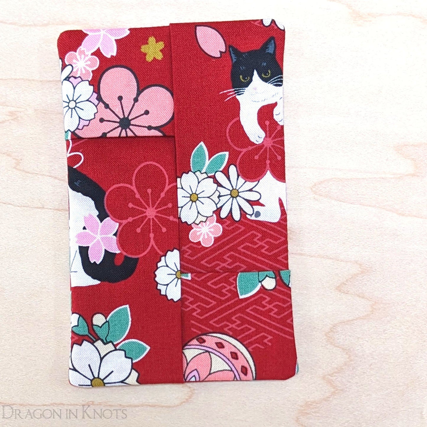 Tuxedo Cat To-Go Tissue Holder - Dragon in Knots