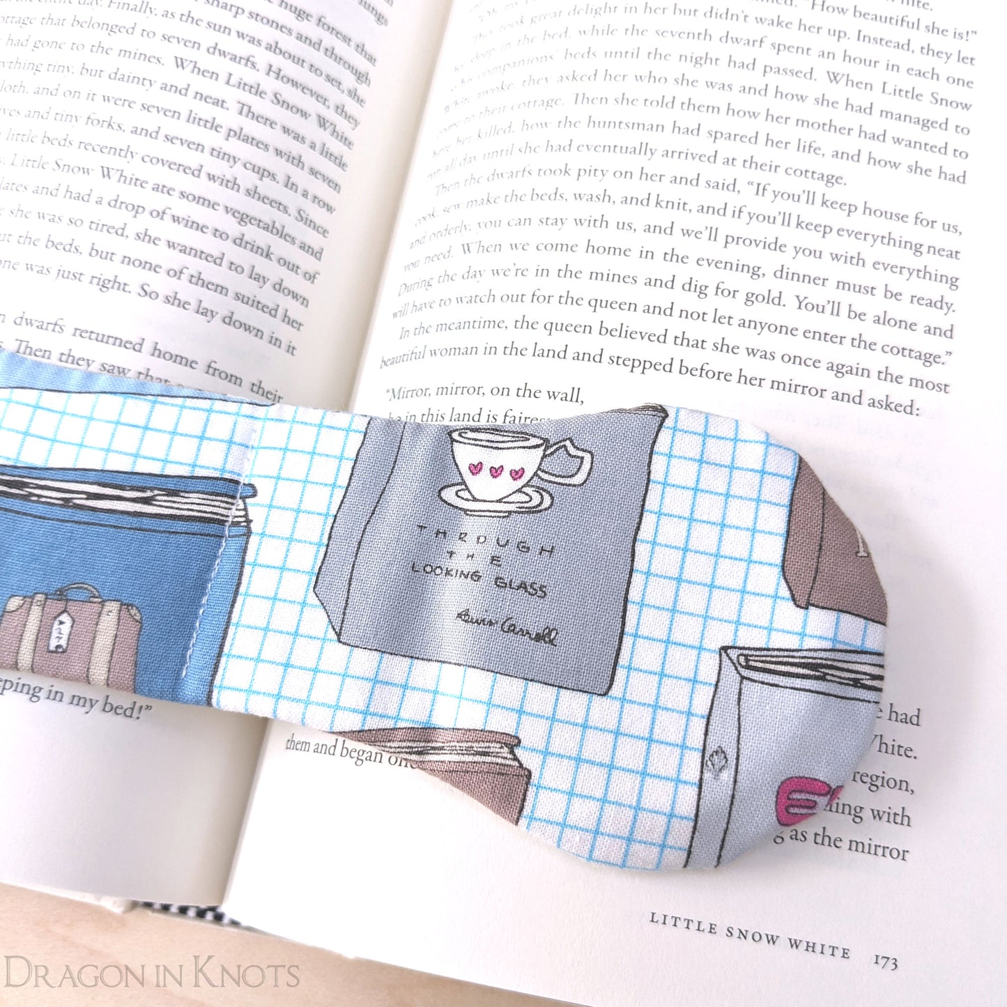 Bookish Page Holder - Dragon in Knots