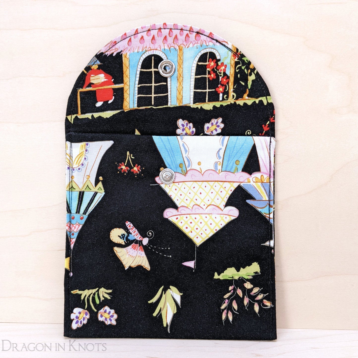 There's No Tent Like Home - 5 inch Pouch - Dragon in Knots