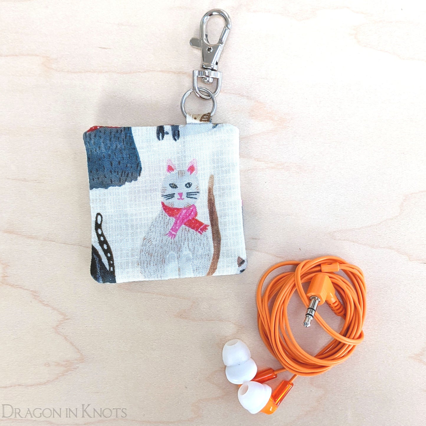 White Cat Earbud Pouch - Dragon in Knots