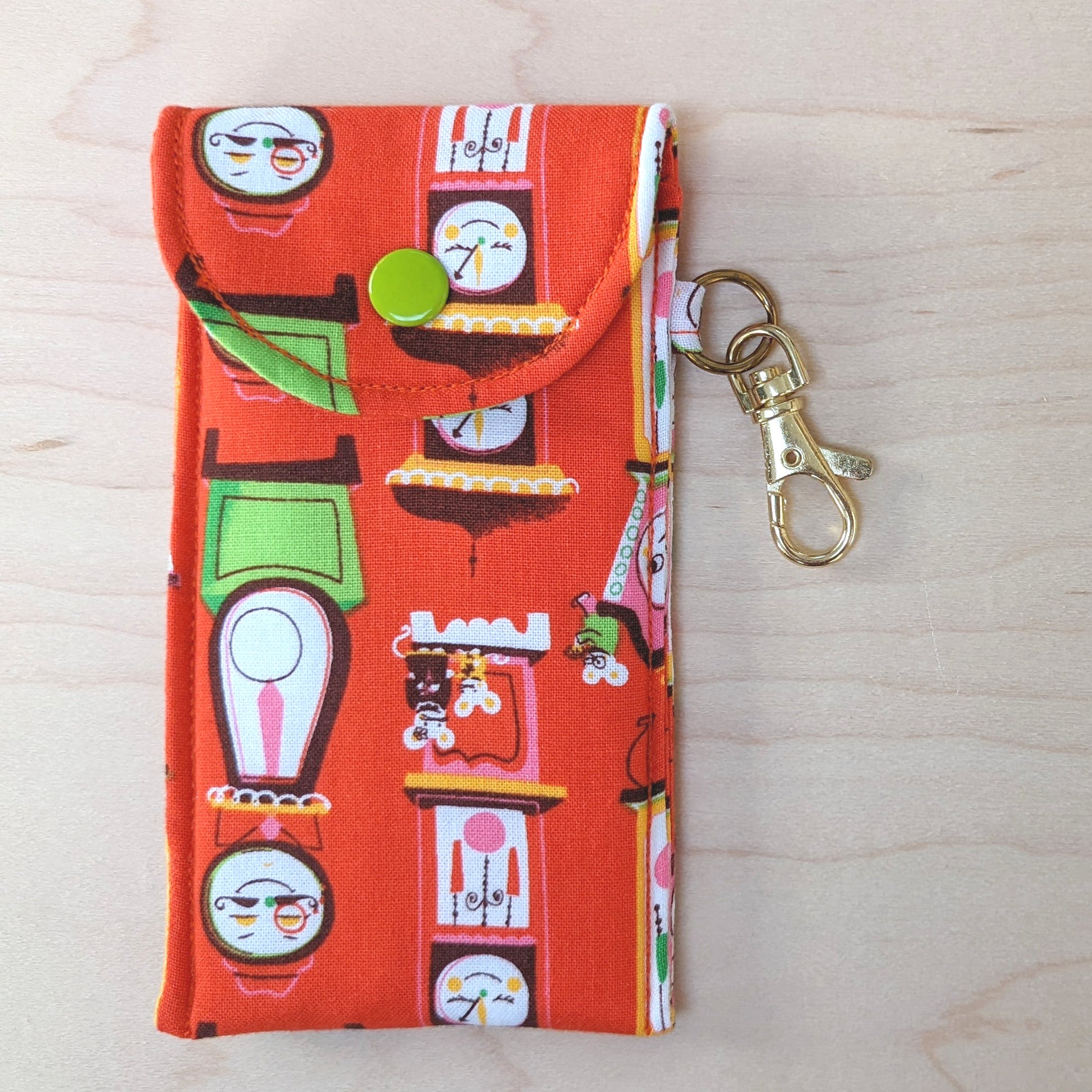 The Mouse Ran up the Clock - Tall Lip Gloss Holder - Dragon in Knots