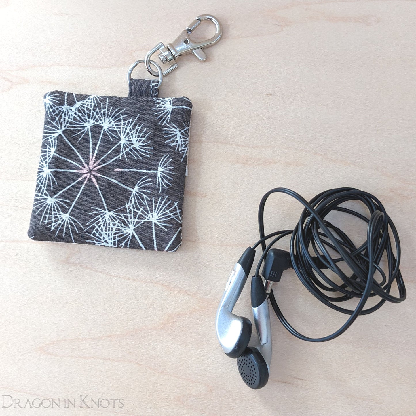 Dandelion Earbud Pouch - Dragon in Knots