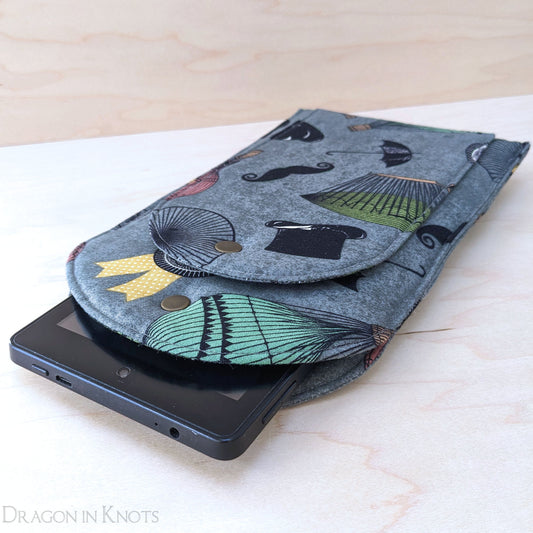 Take Flight - Ereader or Small Book Sleeve - Dragon in Knots