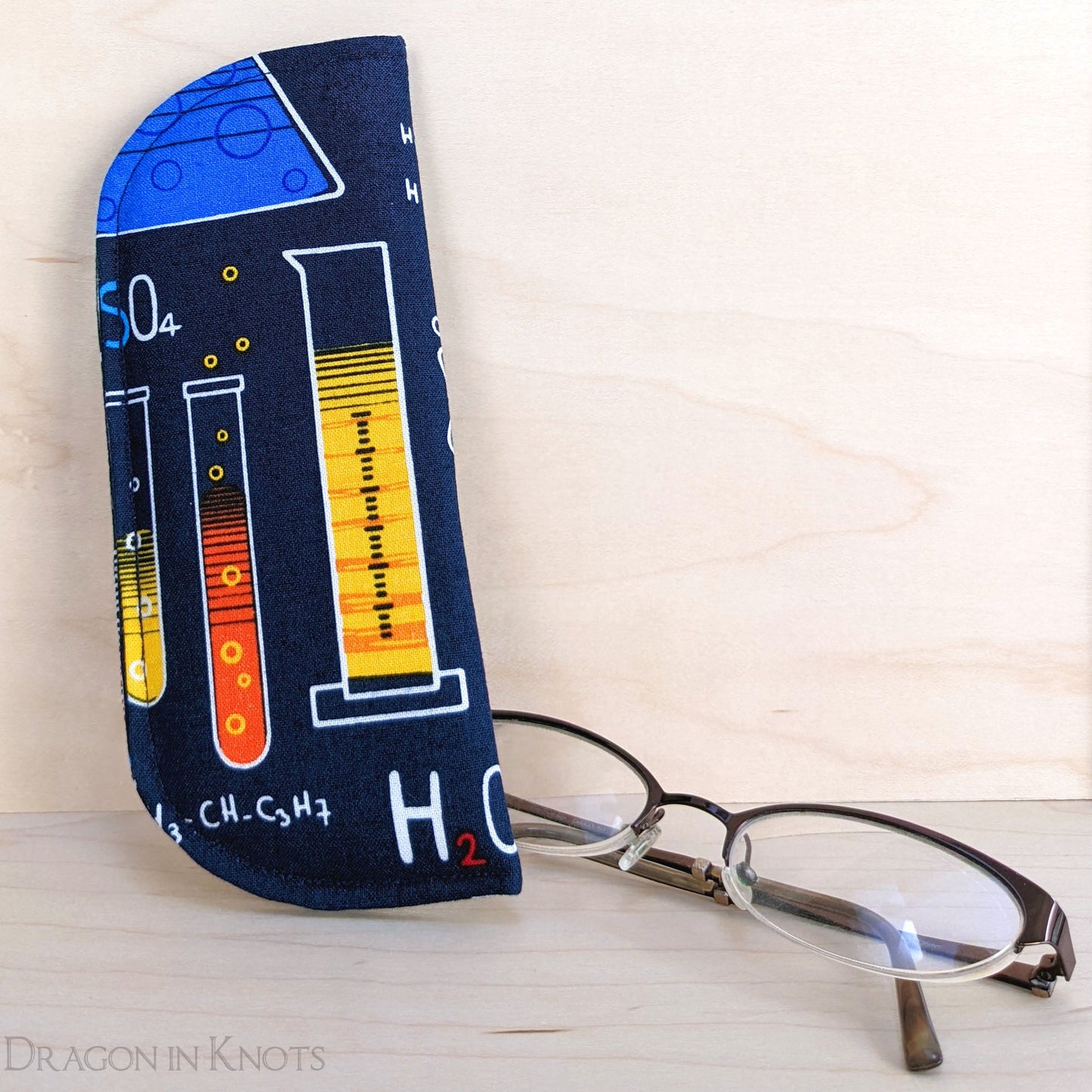 Chemistry Soft Eyeglass Case - S M - Dragon in Knots