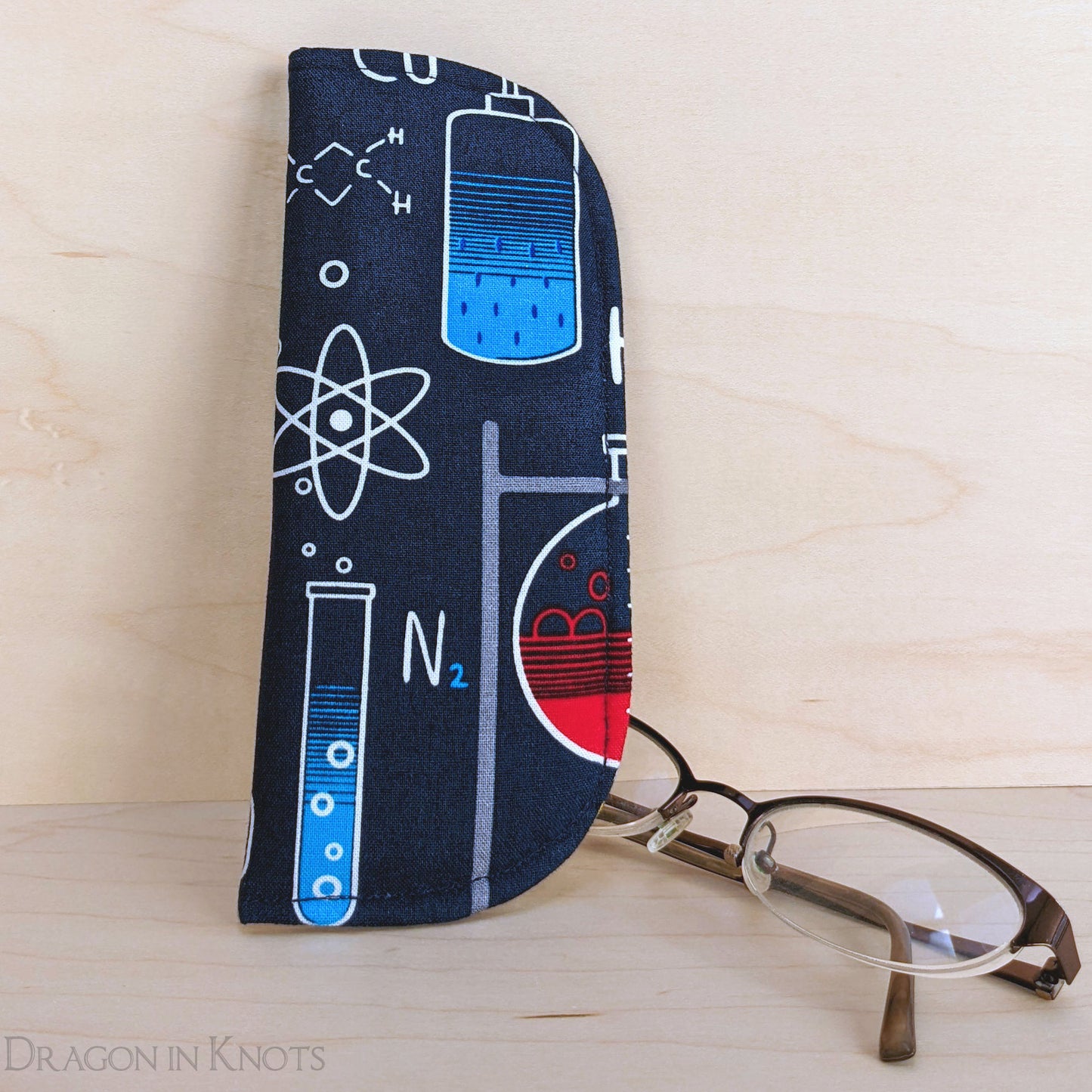 Chemistry Soft Eyeglass Case - S M - Dragon in Knots