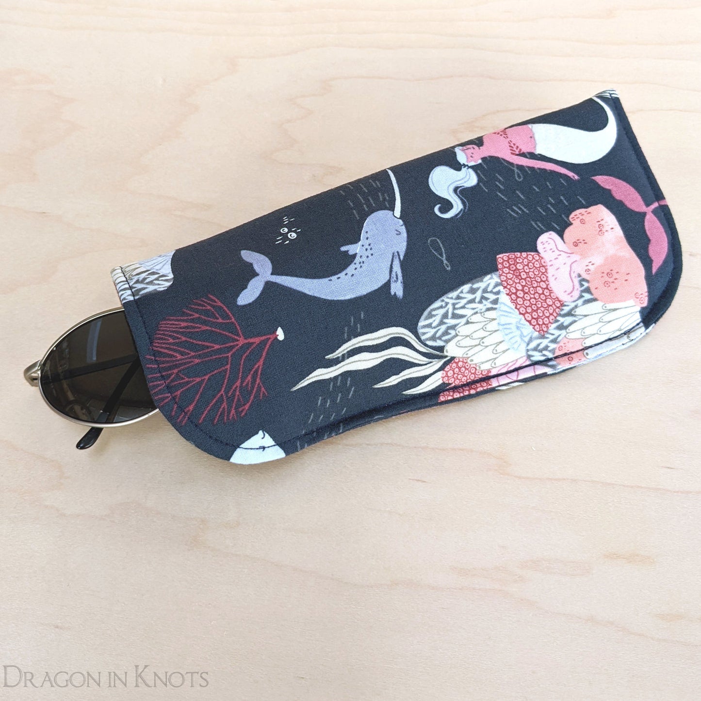 Ocean Animals Soft Eyeglass Case - S M - Dragon in Knots