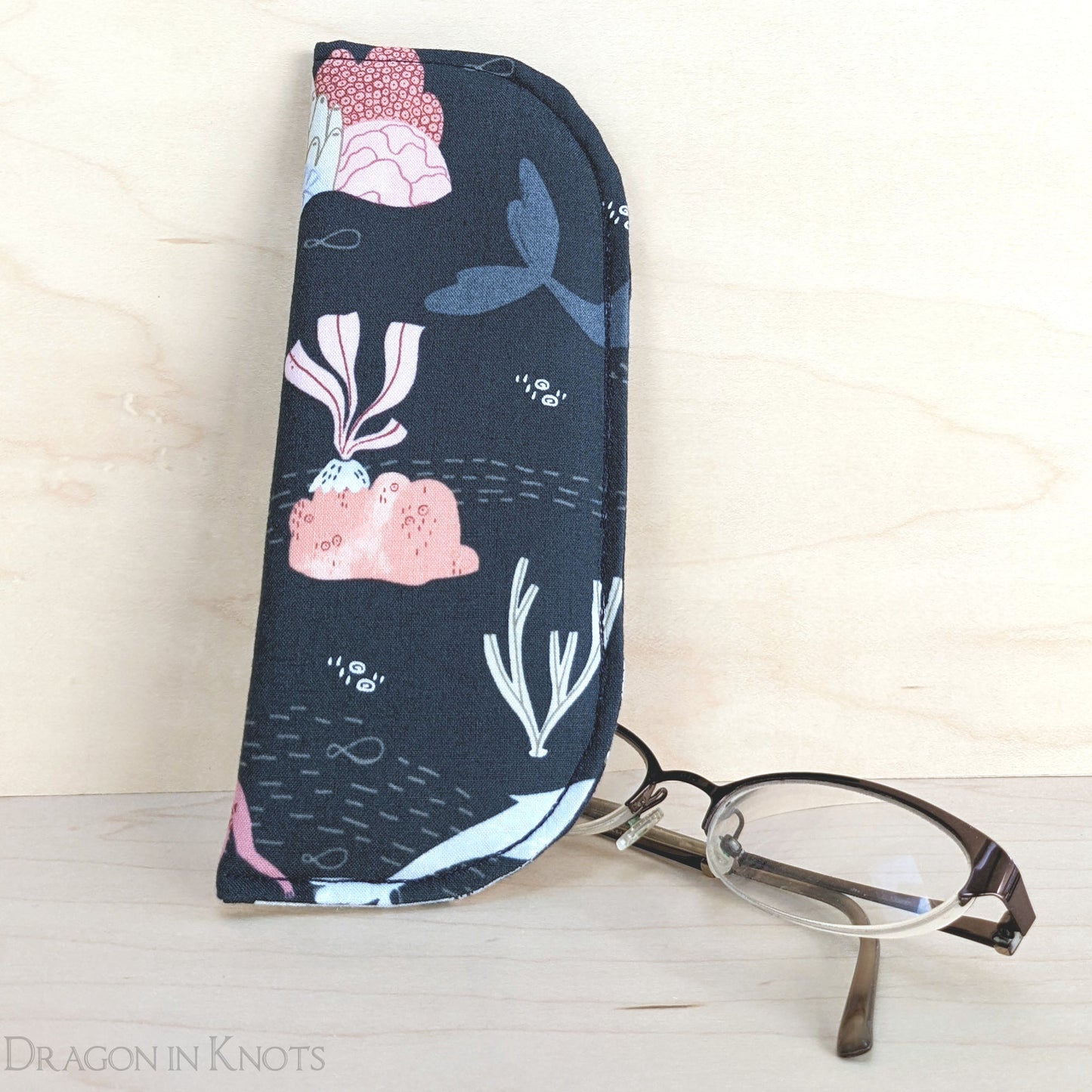 Ocean Animals Soft Eyeglass Case - S M - Dragon in Knots