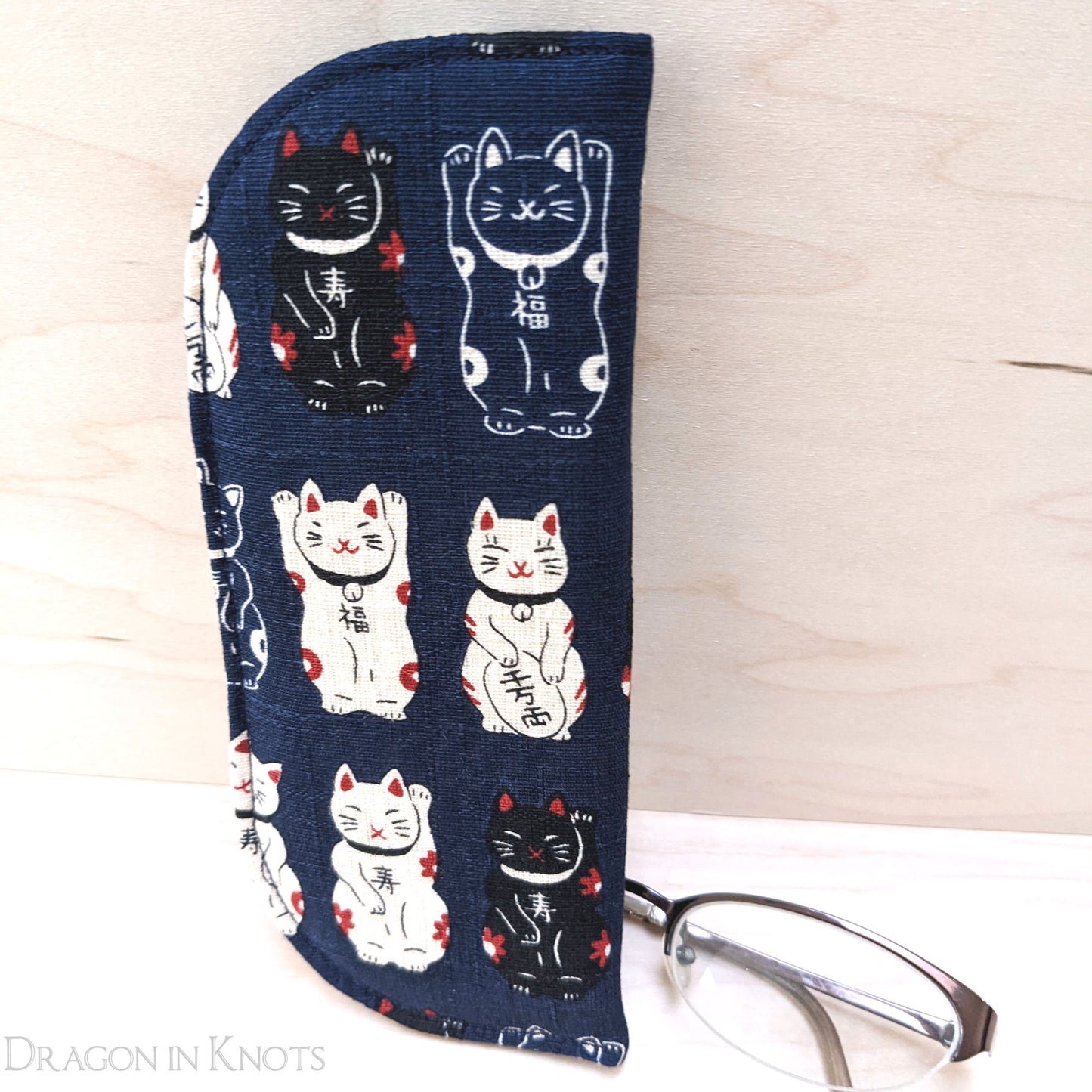 Maneki Neko Soft Eyeglass Case - S - Dragon in Knots