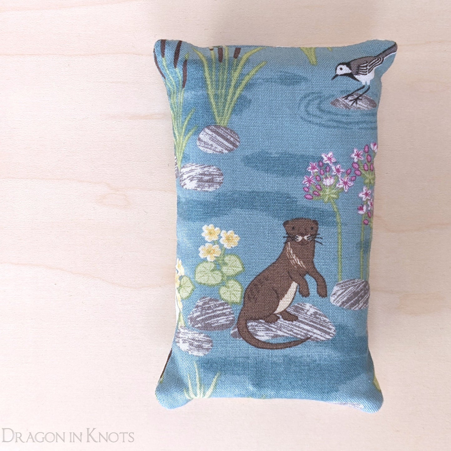 Otter Pocket Tissue Case - Dragon in Knots handmade