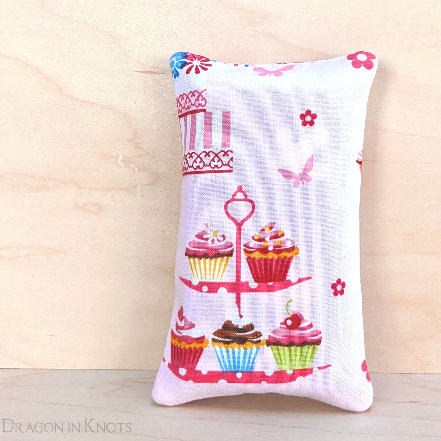 Cupcakes Pocket Tissue Holder - Dragon in Knots