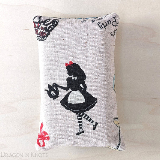Alice Cotton Linen Pocket Tissue Holder - Dragon in Knots handmade