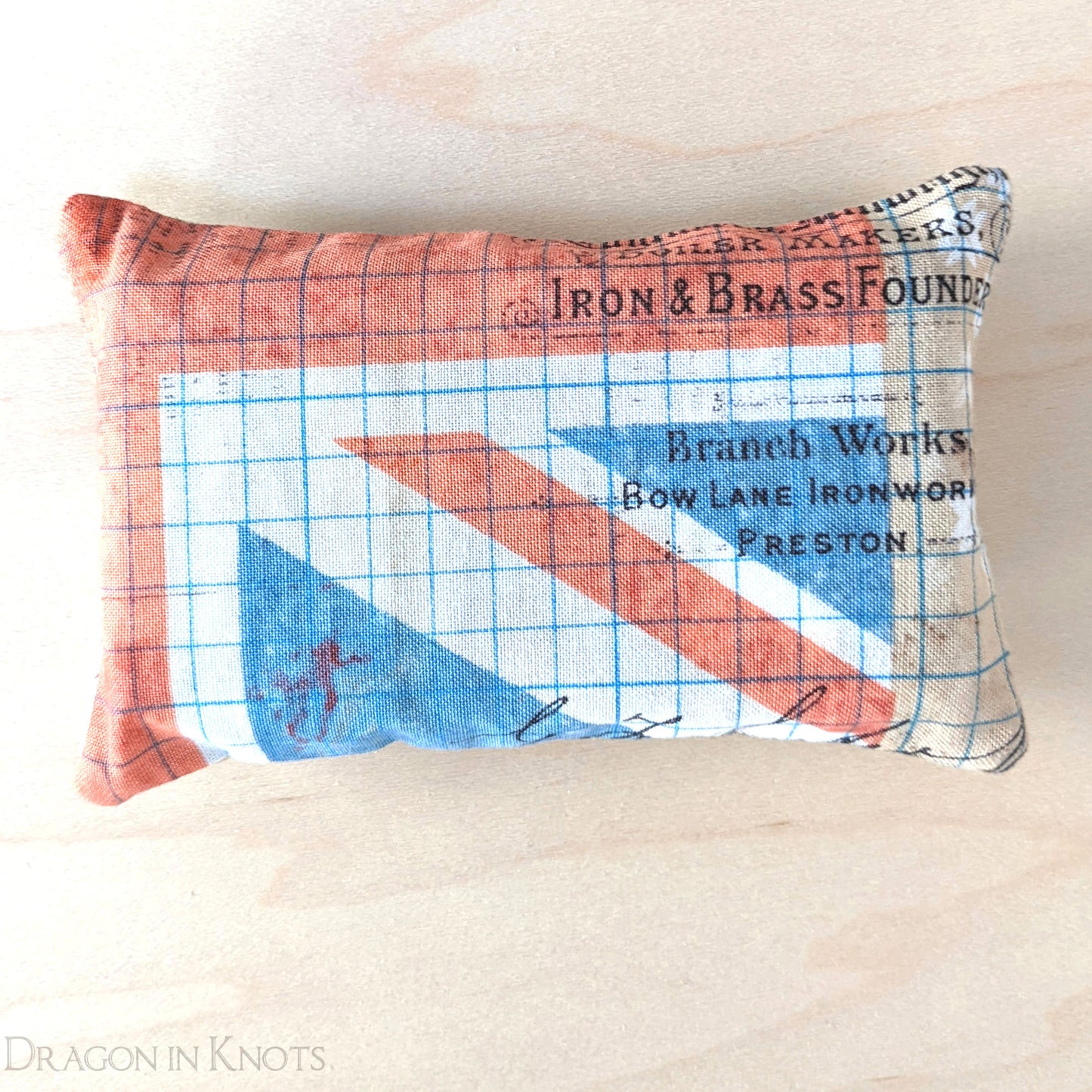 Union Jack Pocket Tissue Holder - Dragon in Knots handmade