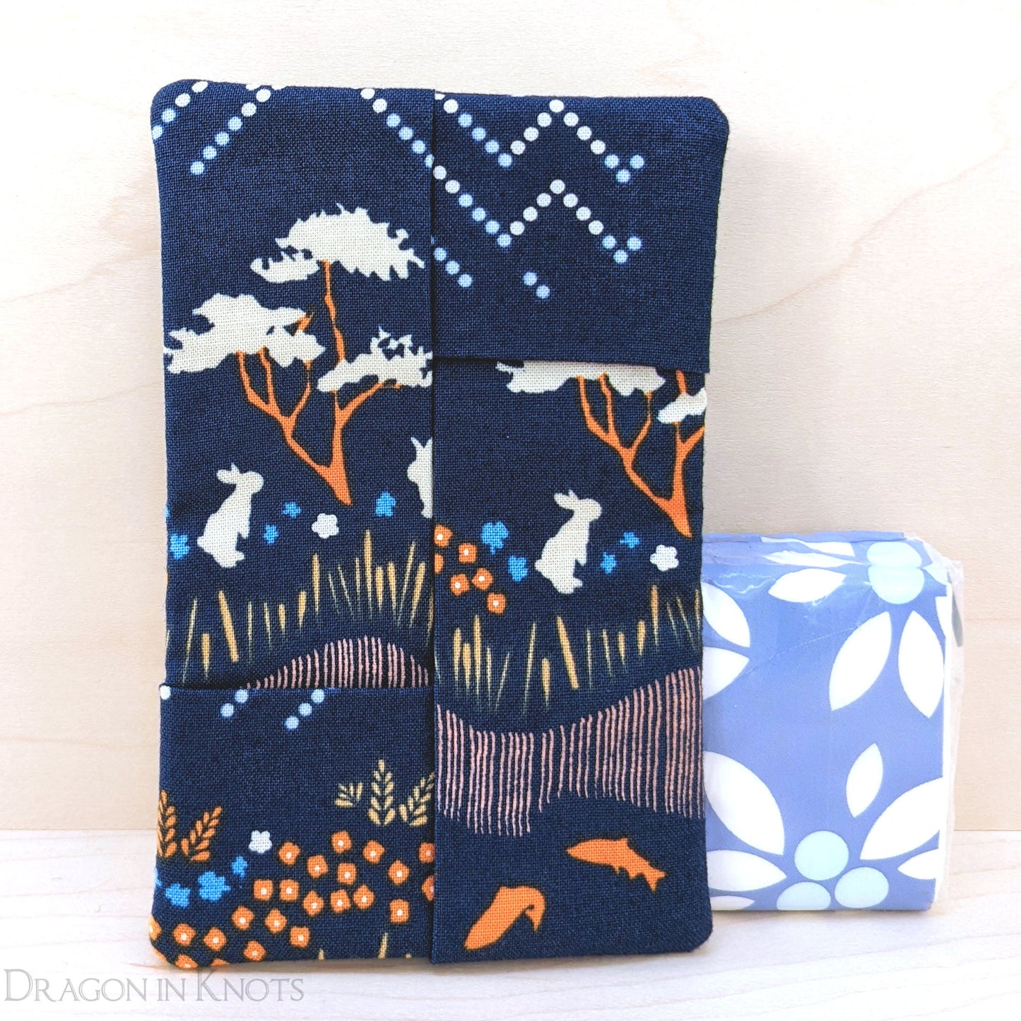 Honey Hill Pocket Tissue Holder - Dragon in Knots