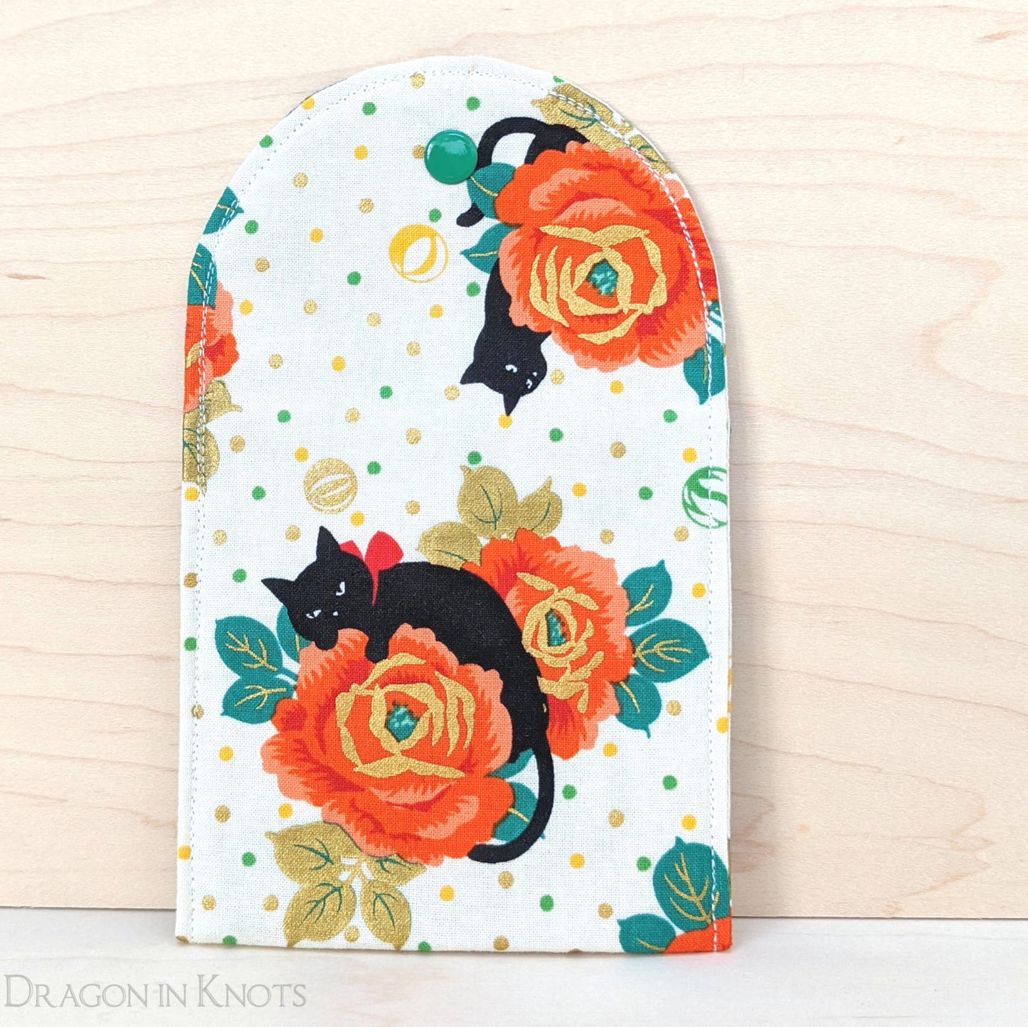 Cats and Roses 4" Accessory Pouch - Dragon in Knots