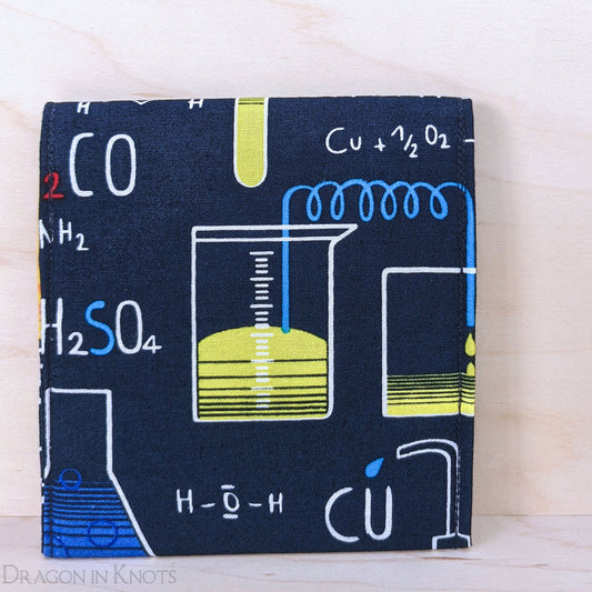 4" Chemistry Snap Pouch - Dragon in Knots