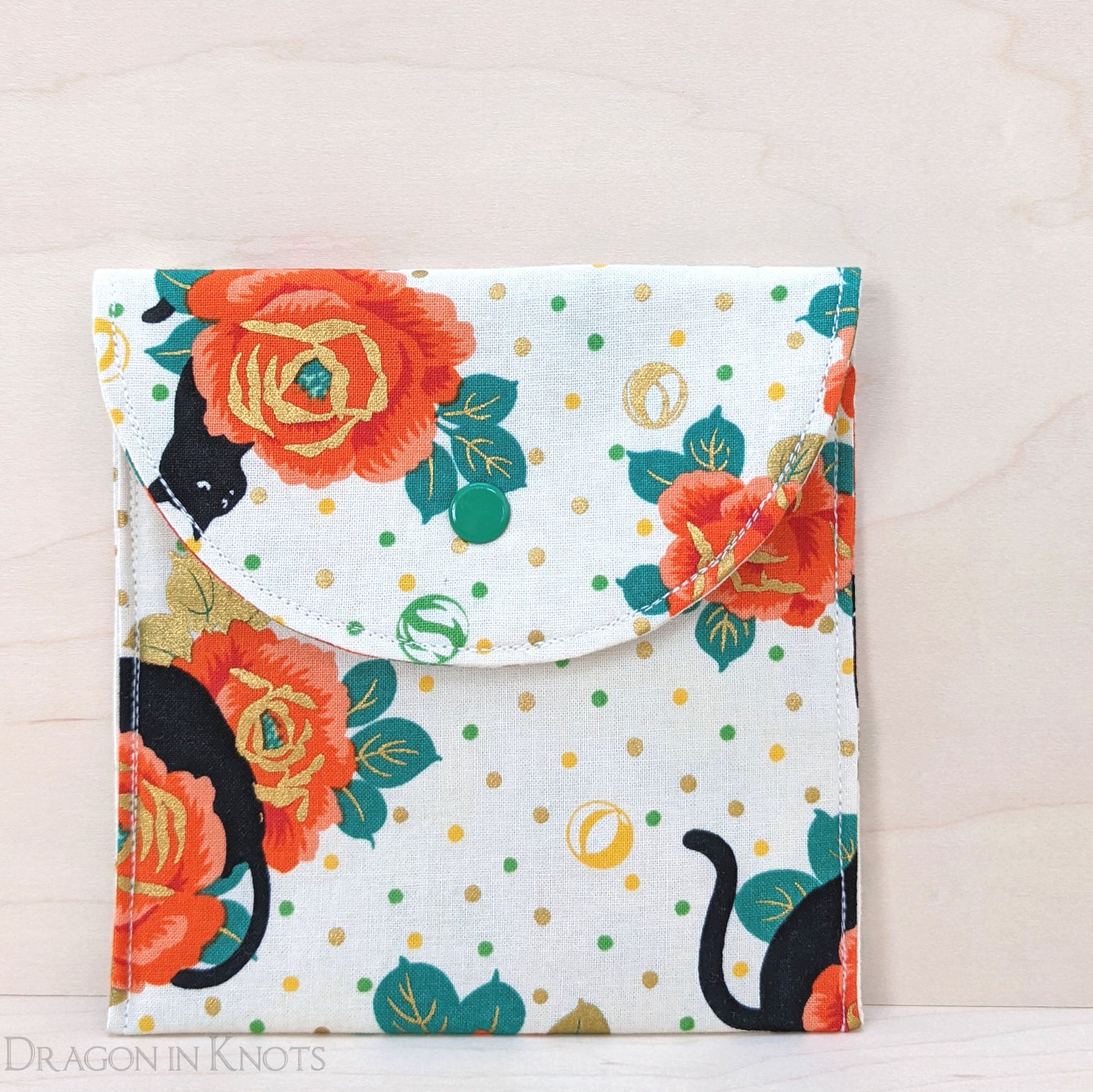 Cats and Roses 5" Accessory Pouch - Dragon in Knots