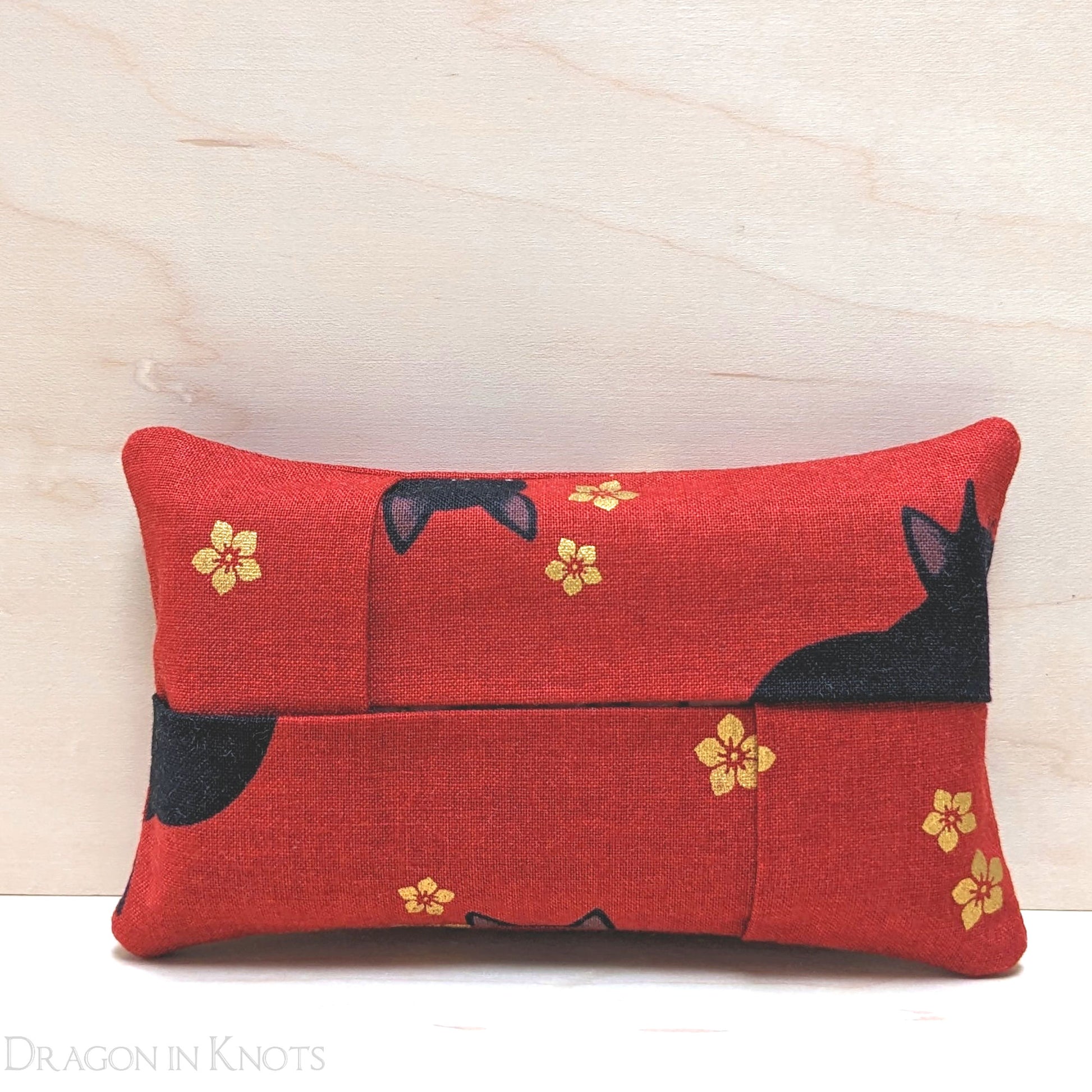Black Cat To-Go Tissue Holder - Red - Dragon in Knots