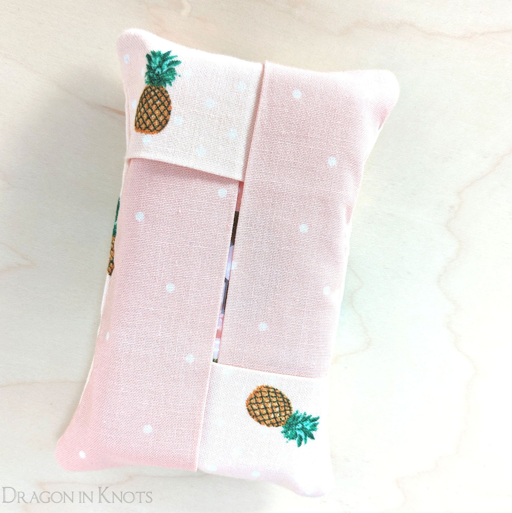 Pineapple Pocket Tissue Holder - Dragon in Knots