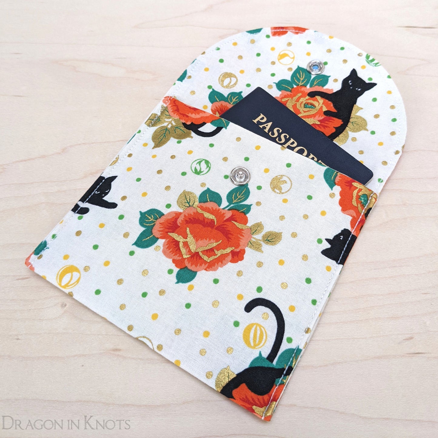 Cats and Roses 5" Accessory Pouch - Dragon in Knots