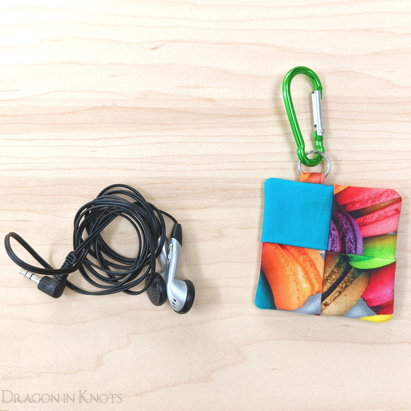 Macaron Earbud Holder - Dragon in Knots