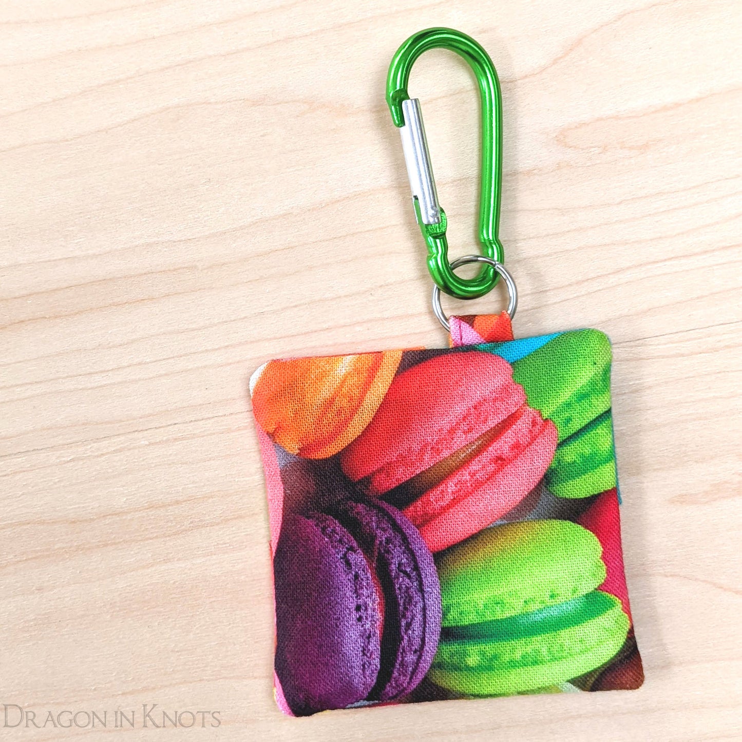 Macaron Earbud Holder - Dragon in Knots