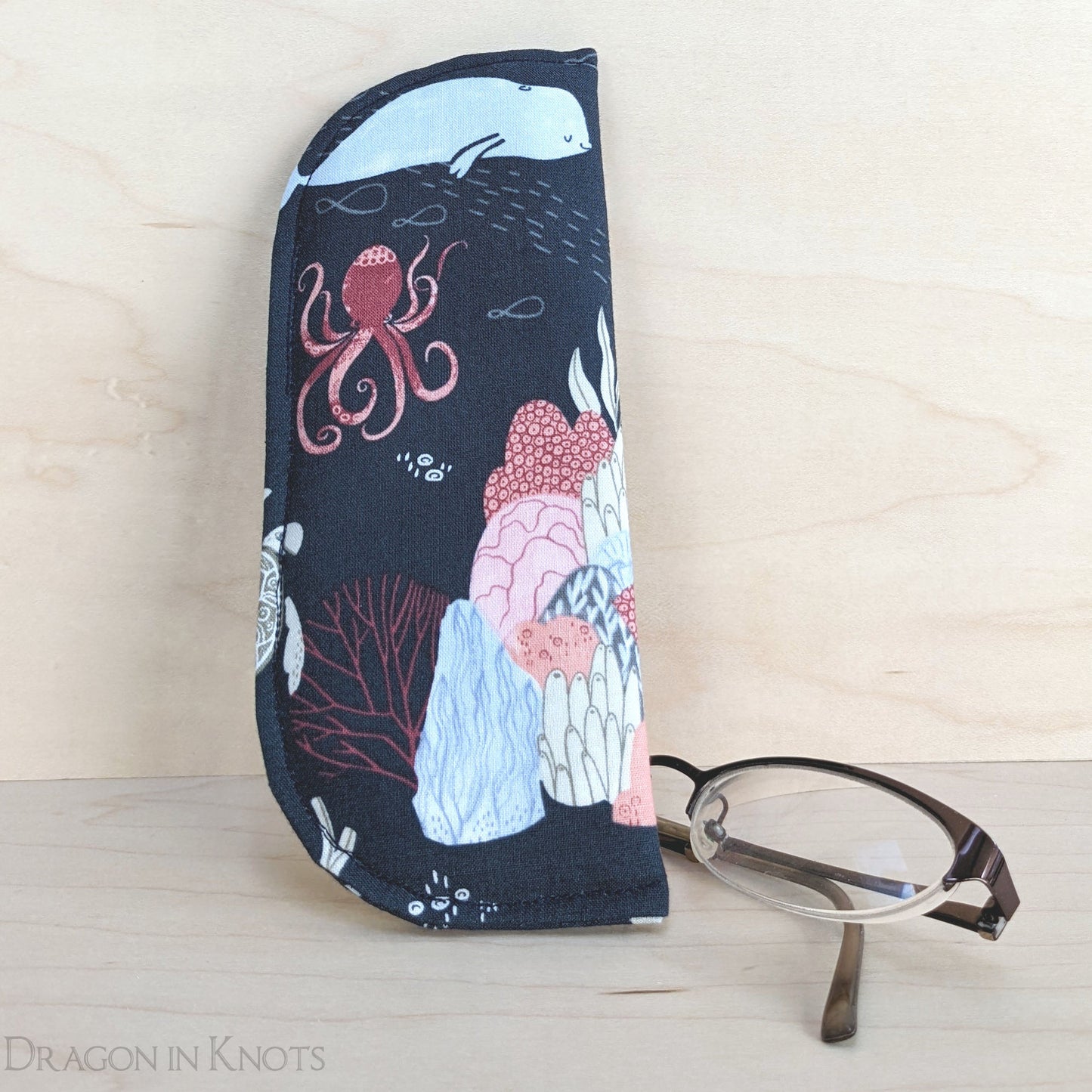 Ocean Animals Soft Eyeglass Case - S M - Dragon in Knots