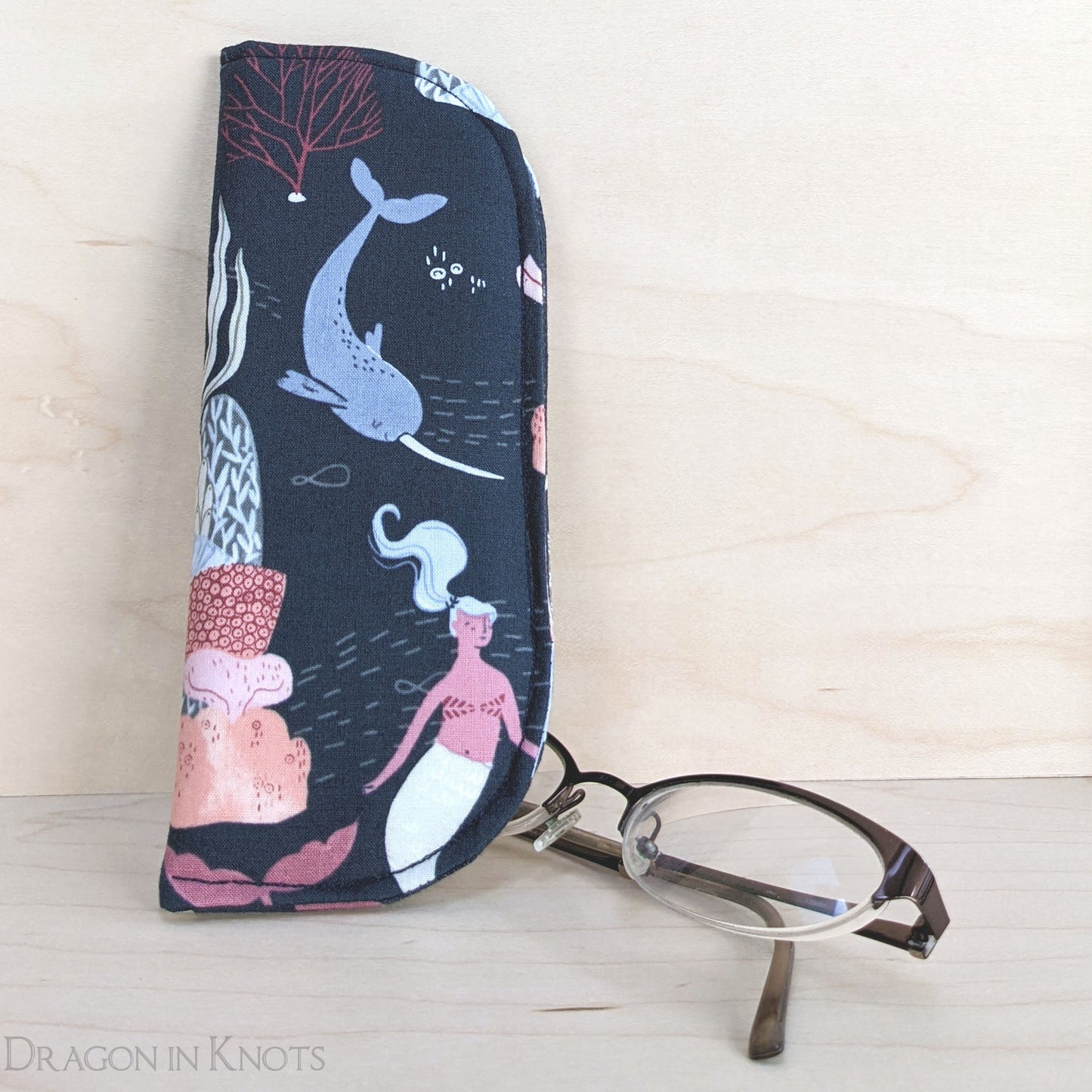 Ocean Animals Soft Eyeglass Case - S M - Dragon in Knots