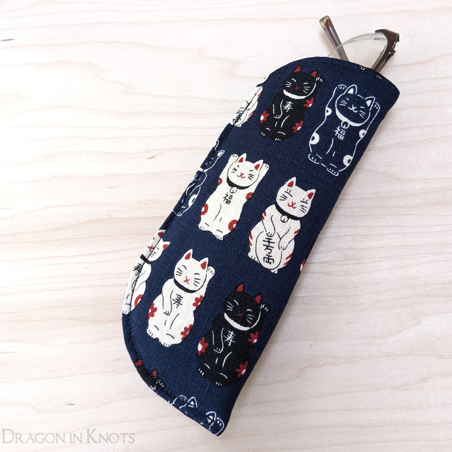 Maneki Neko Soft Eyeglass Case - S - Dragon in Knots