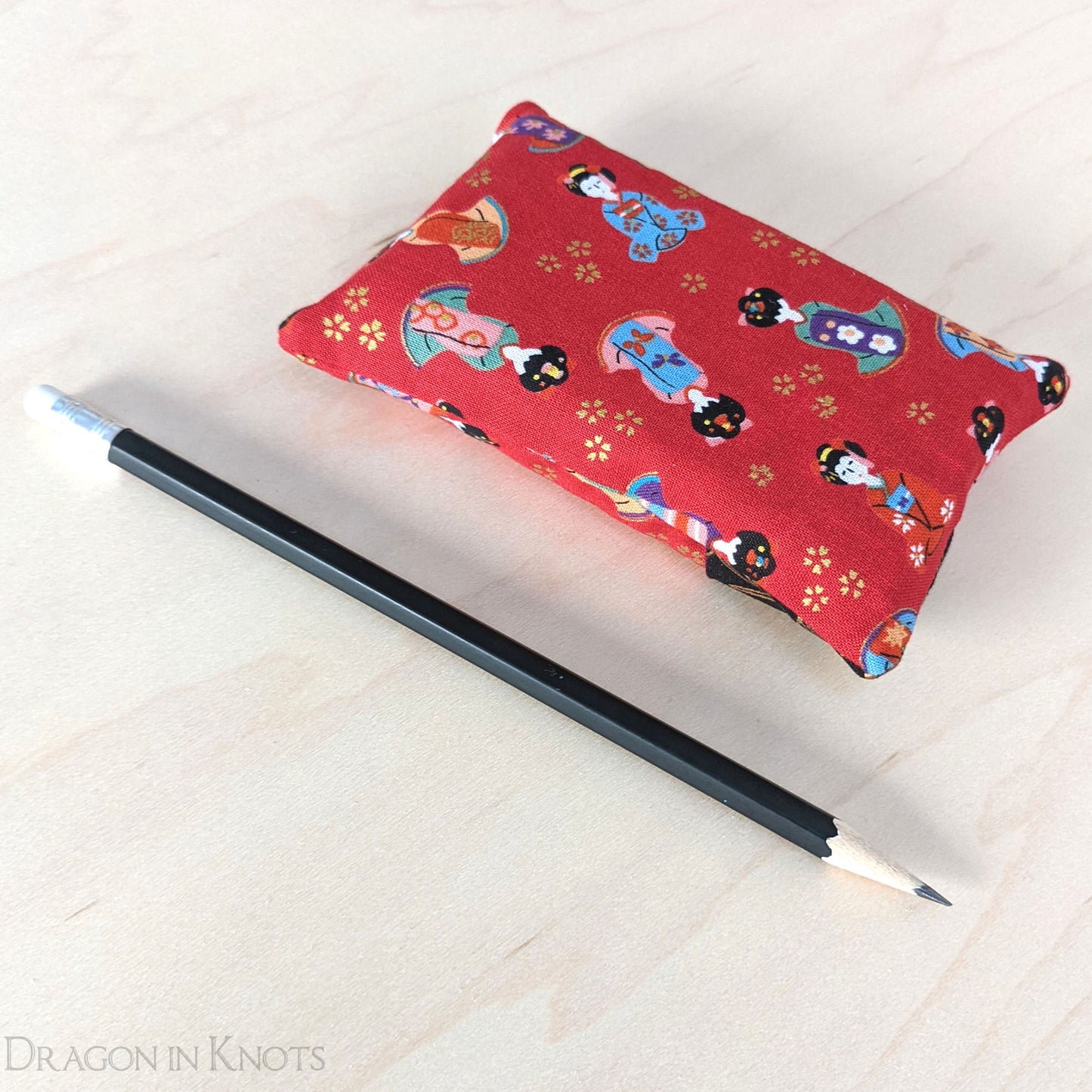 Maiko To-Go Tissue Holder - Dragon in Knots handmade