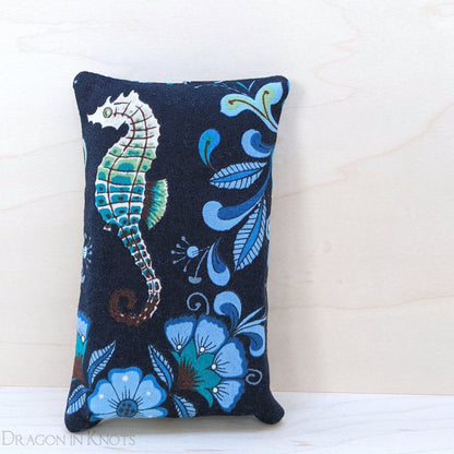 Seahorse To-Go Tissue Holder - Dragon in Knots