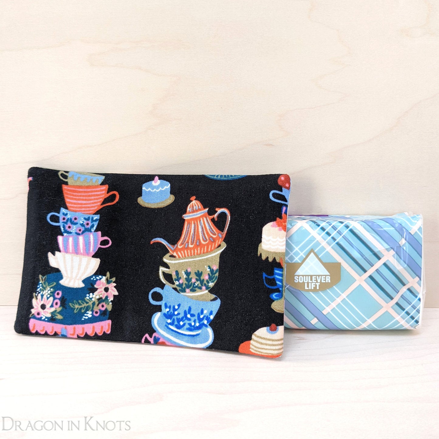 Alice at Tea Portable Tissue Case - Dragon in Knots